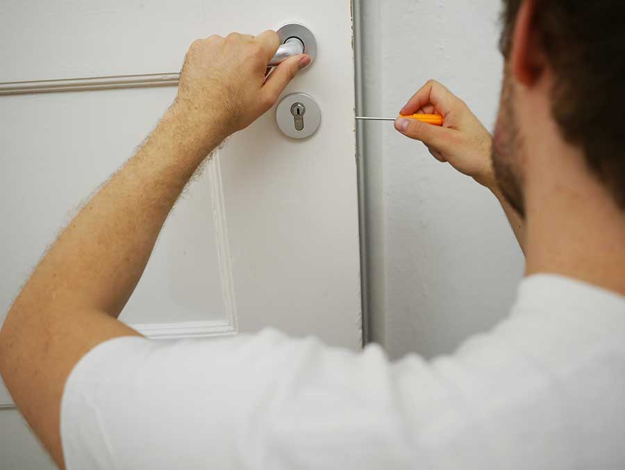 Emergency Locksmith and House Lockout Services