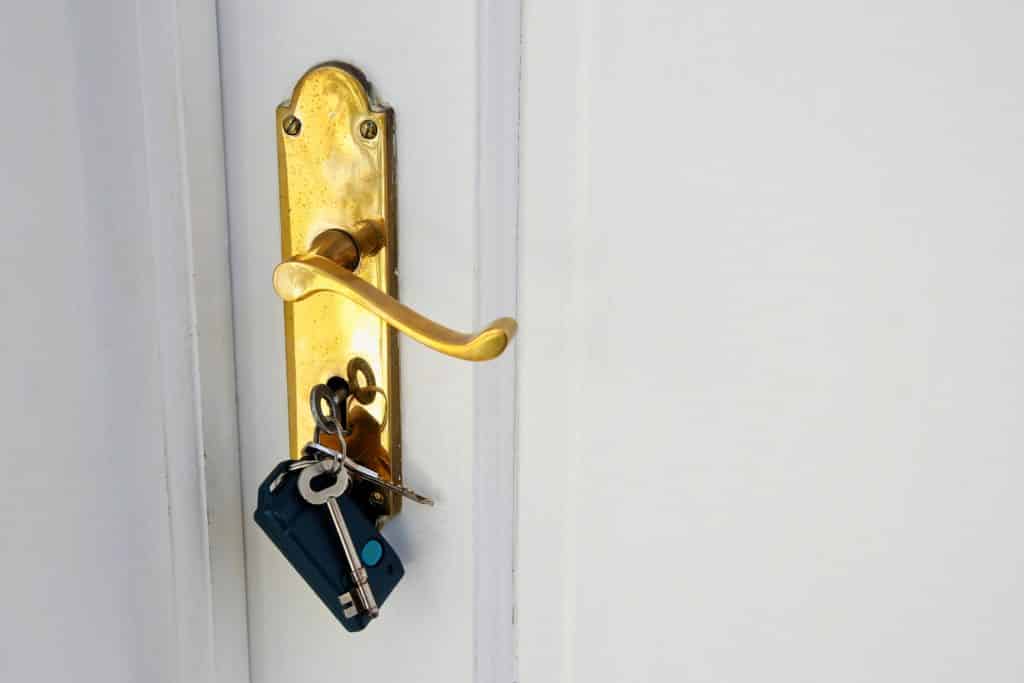 stuck keys on door knob
